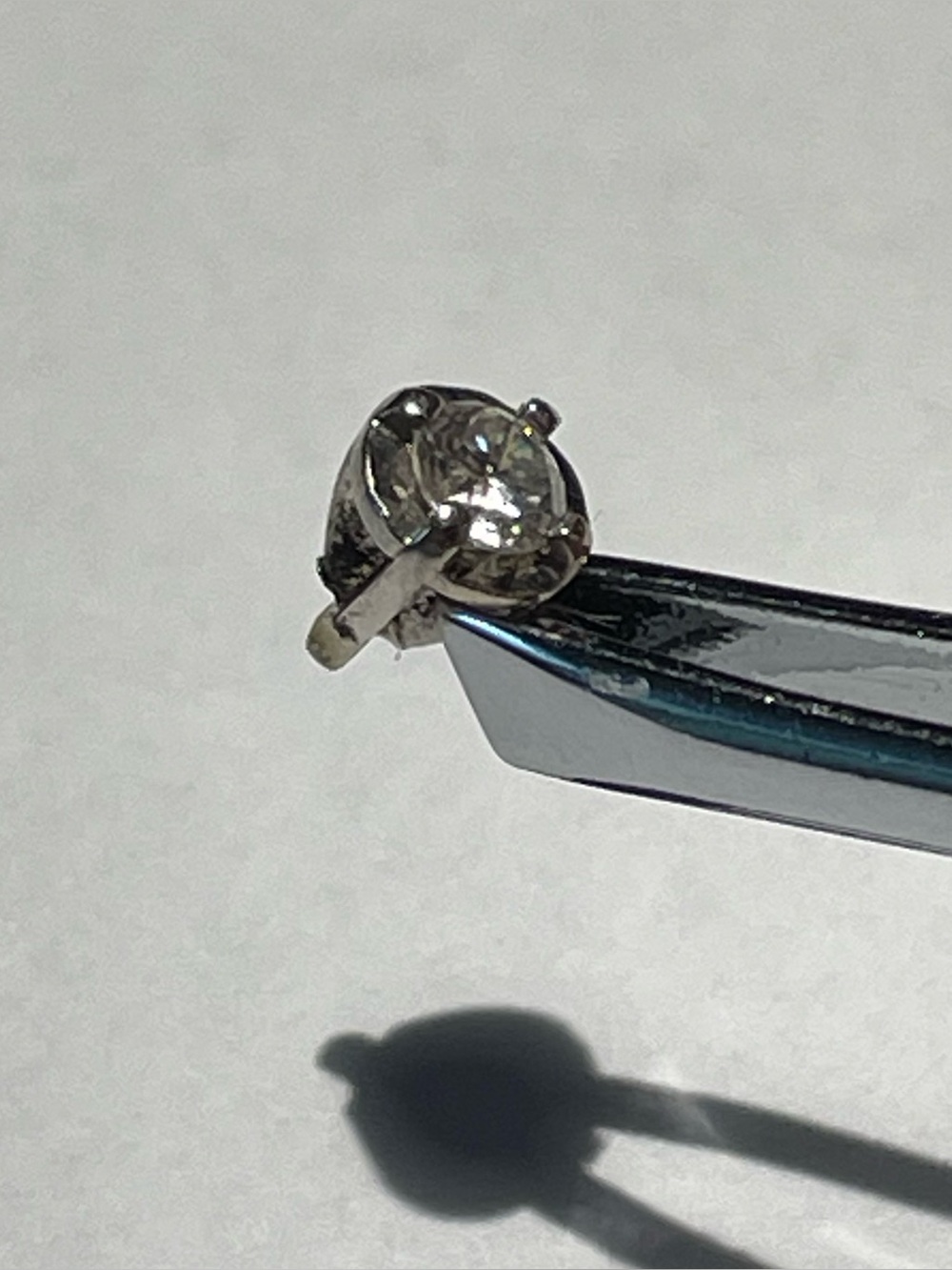4-prong White Gold Head (setting) for Solitaire Ring Setting with Diamond - Picture 3 of 13